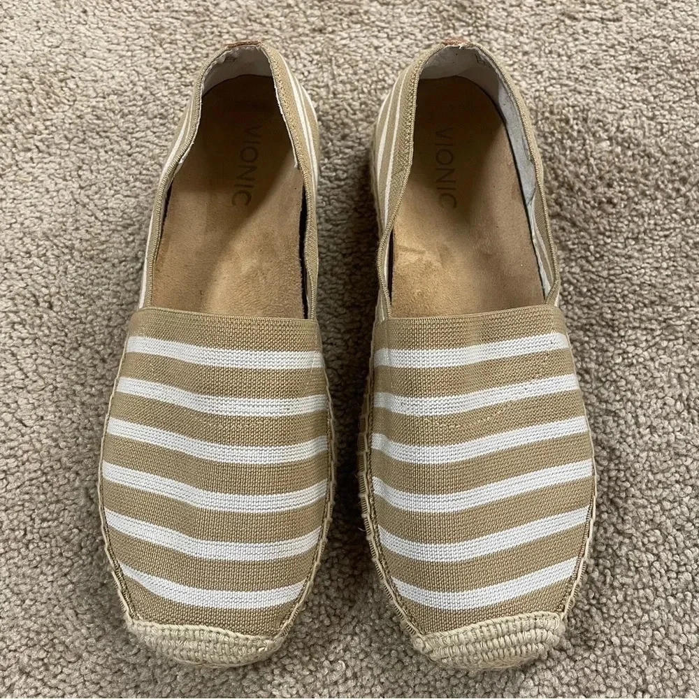 Vionic Coast 356 Valeri Slip On Espadrille Flats Sand Size 8